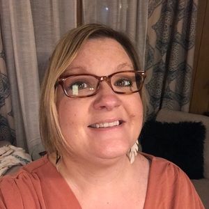 Meet your Posher, Sherry